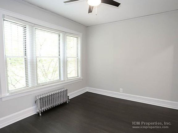 3rd image of 1616 W Berteau Ave #3