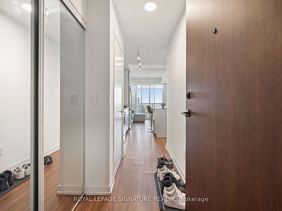 5th image of 4065 Confederation Pkwy #3512