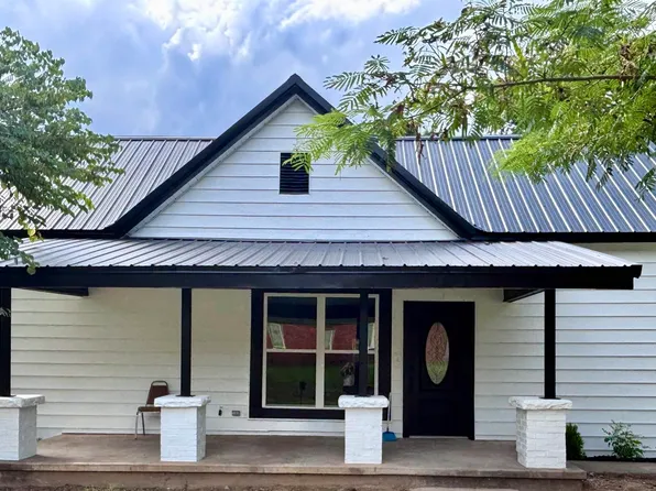 225 S Seminary St, Lamar, AR 72846