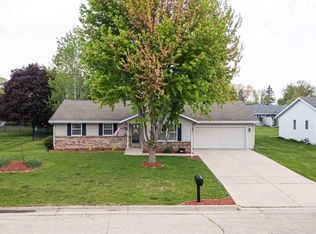 4523 Oldwyck Dr, Janesville, WI 53546