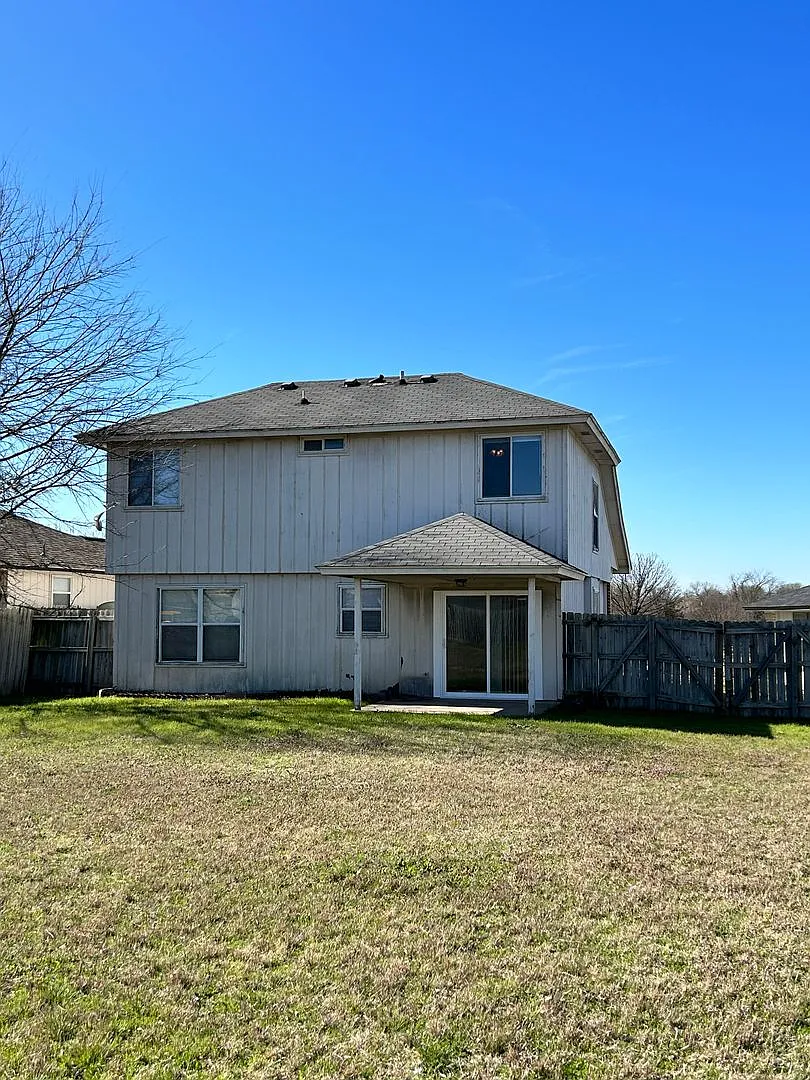 Building Photo - 2203 Tracey Ann Ln