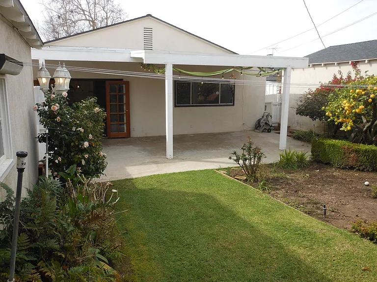 8340 Chase Ave — Photo 26