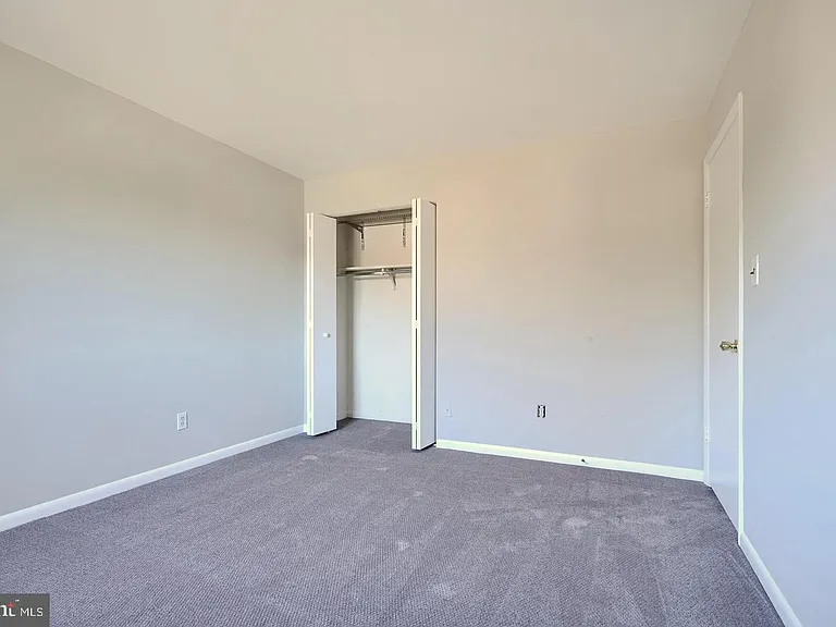 6 Mullingar Ct #301 — Photo 25