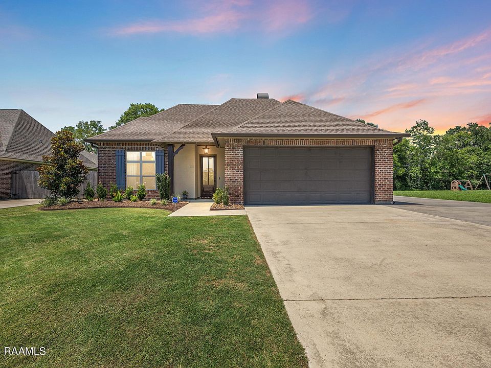 221 Talon Rd, Youngsville, LA 70592 Zillow