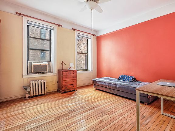 5th image of 315 E 88th St APT 5G