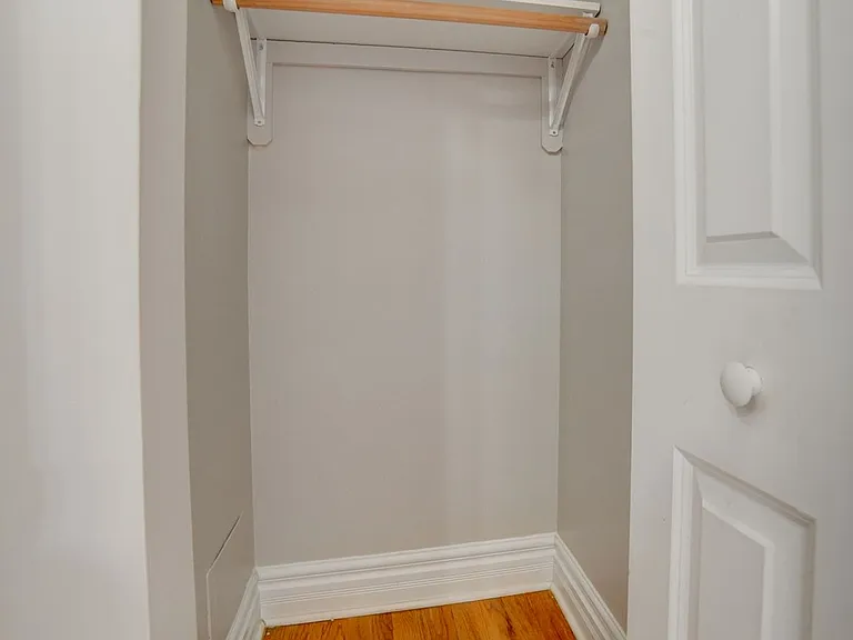 4858 S Prairie Ave #2A — Photo 10