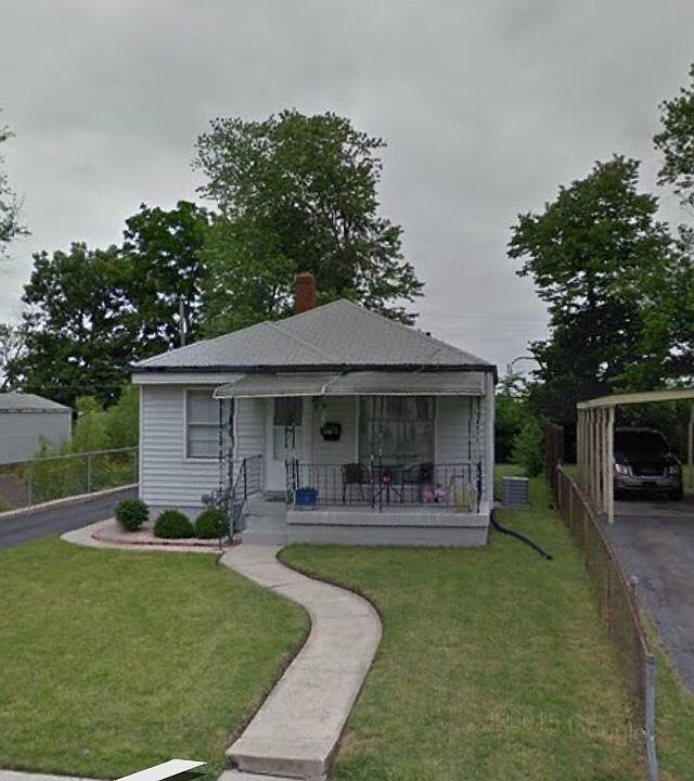 2nd image of 1710 N Pasadena St