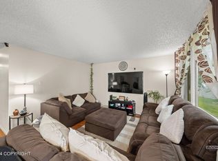 1002 Wild Rose Ct, Anchorage, AK 99518