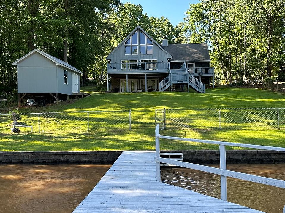1st image of 512 Sand Shore Dr