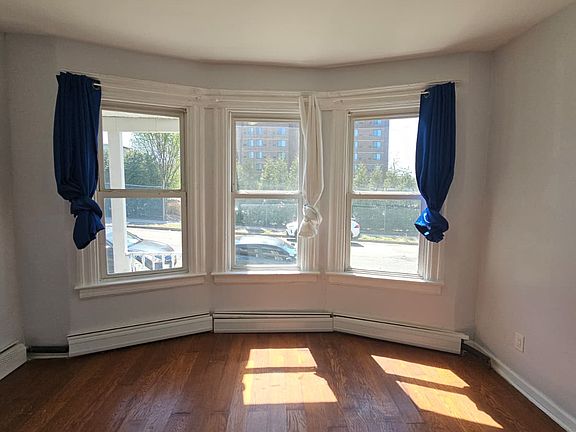 4th image of 10 Rodwell Ave #A