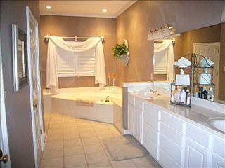 5th image of 1887 Groveway Dr