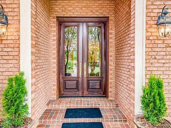 5th image of 9741 Bent Brook Dr