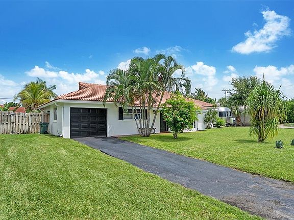 2nd image of 241 SW 13th St