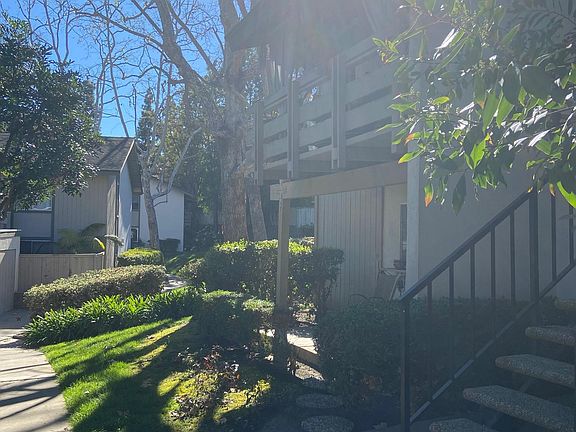 2nd image of 23732 Hillhurst Dr APT 50