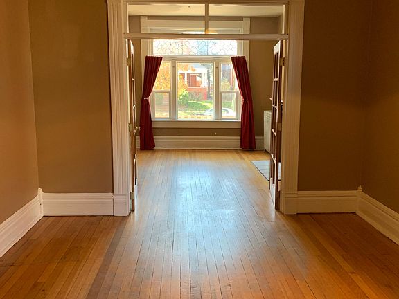 4th image of 1554 Gaylord St APT 1