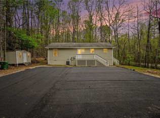 468 Holden Dr, Westminster, SC 29693