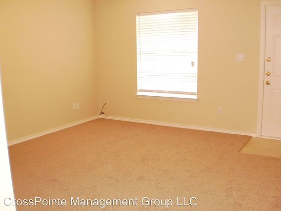 3rd image of 16054 Echo Glen Dr