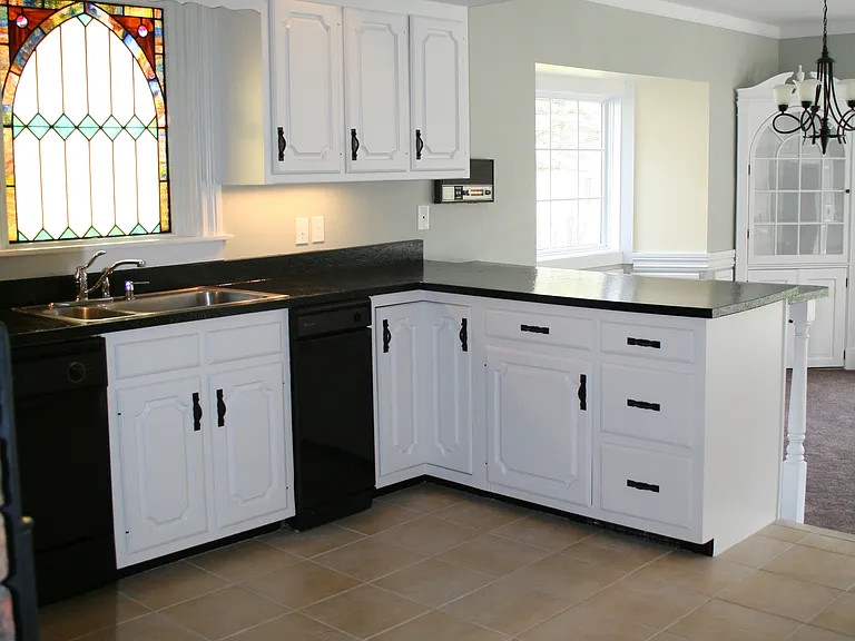 Main House - First Floor Kitchen (just off Great Room)