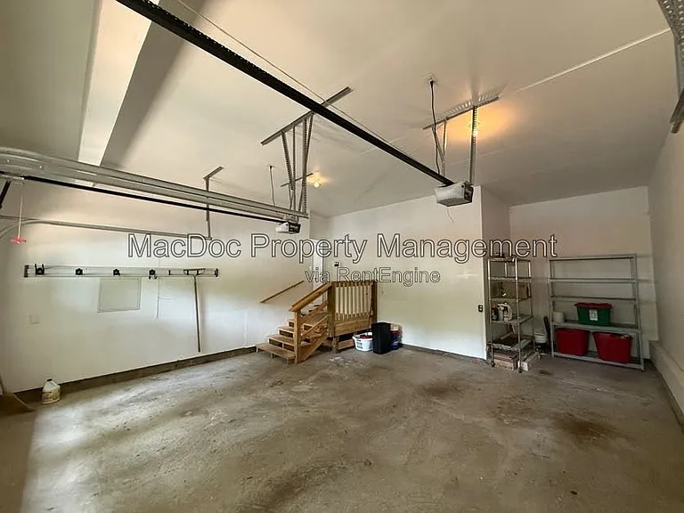 1404 Graham Dr — Photo 20