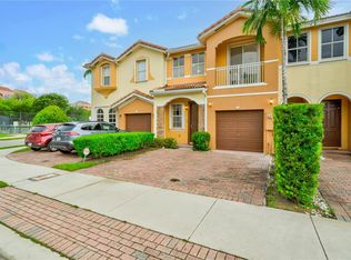 1010 NW 102nd Ct, Miami, FL 33172
