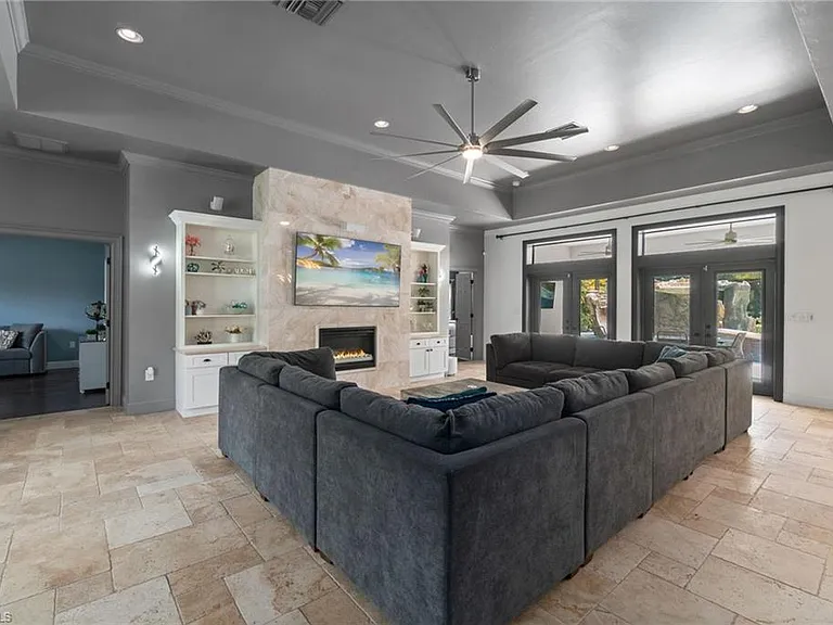 5420 Boxwood Way — Photo 5