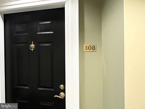 5th image of 485 Harbor Side St APT 308