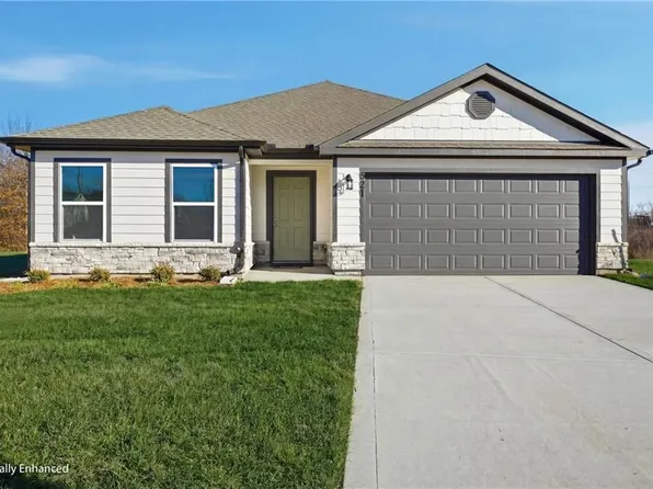 521 SE Nelson Dr, Blue Springs, MO 64014
