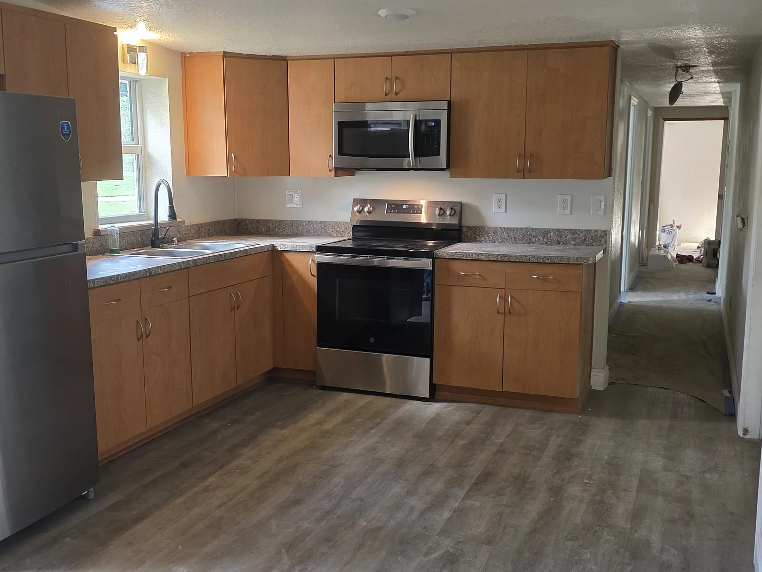 3 bed, 1800 sqft, $1,950 — Photo 4