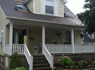 222 Howard Ave, Grand Haven, MI 49417