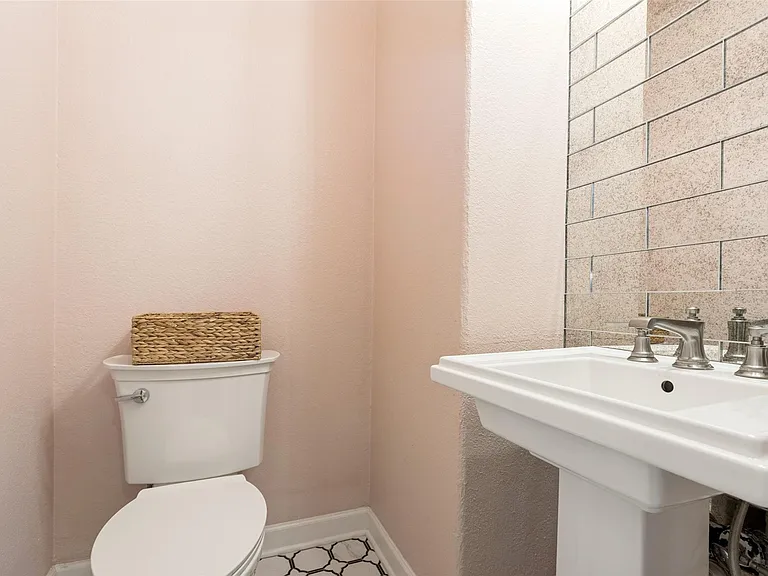 6011 Shady Alcove Ct — Photo 27