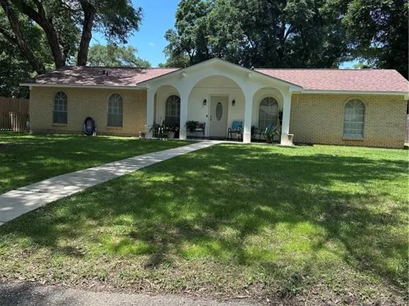 329 Strange Ave, Saraland, AL 36571