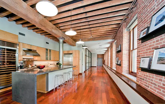 Rented by DALAZAR | media 3