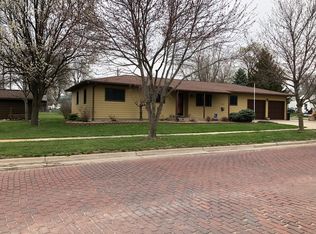410 Virginia St, Sabetha, KS 66534
