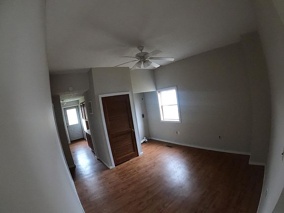 3rd image of 205 N Eastern Ave #205