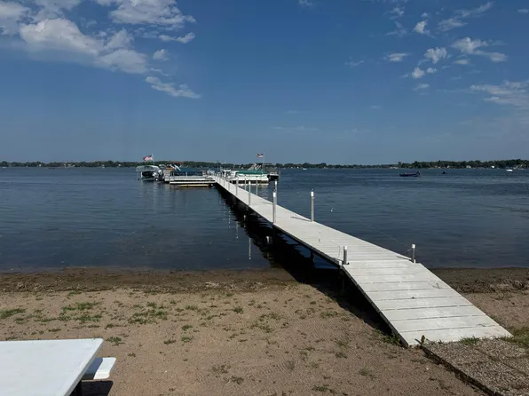161 1st St NE, Forest Lake, MN 55025