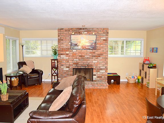 3rd image of 2066 W Carson St APT 1