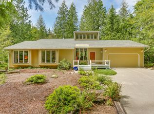 68905 E Bridge St, Welches, OR 97067