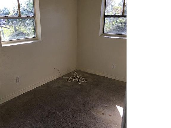 5th image of 914 NW 13th Ave #3