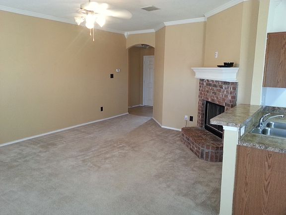 3rd image of 4715 Topaz Ln