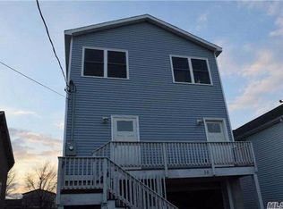 10 Pershing Pl APT 2, Island Park, NY 11558