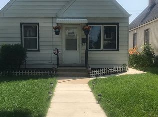 3652 S Rutland Ave, Saint Francis, WI 53235