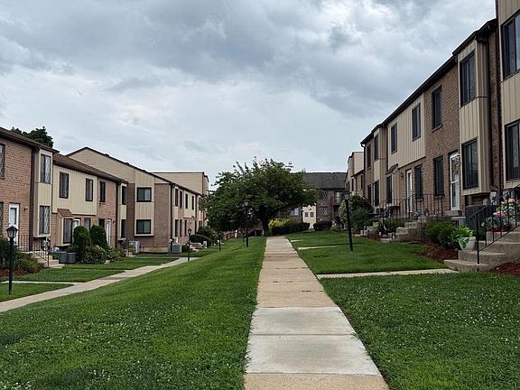 3rd image of 5200 Hilltop 553/bb13