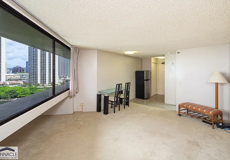 1700 Ala Moana Blvd #1402 — Photo 1