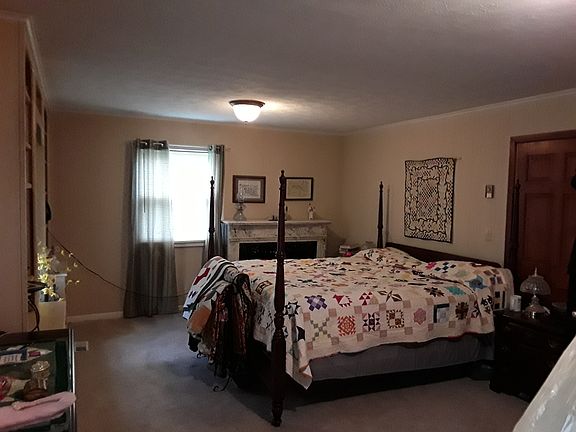 13 x 20 Master Bedroom
