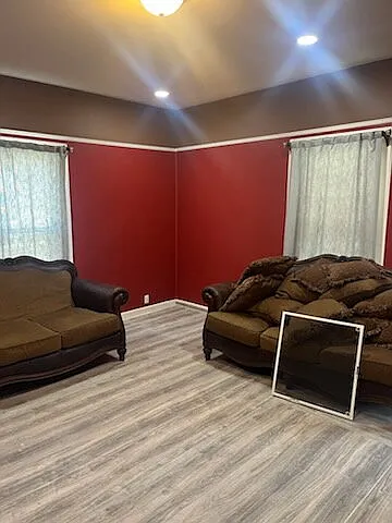 2 bed, 1.0 bath, $1,150 — Photo 4