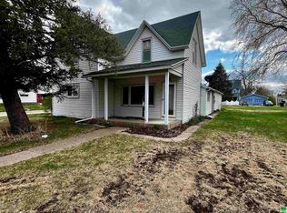 312 E Main St, Elk Point, SD 57025