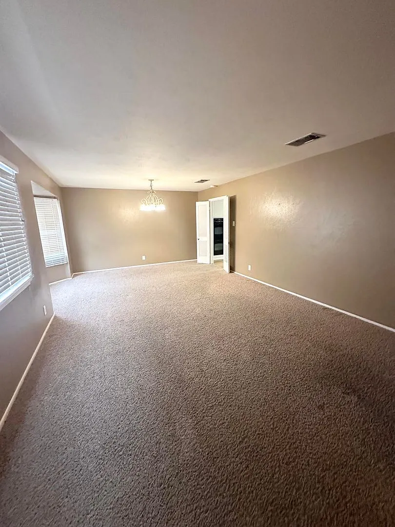3 Bed 2 Bath Center of Town — Photo 2