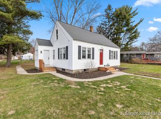 501 Bear Lake Rd, Muskegon, MI 49445