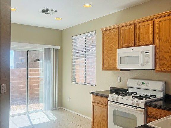 5th image of 4134 Sparrow Rock St