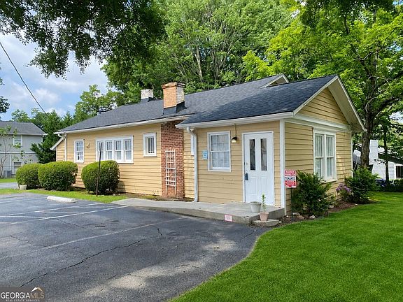 5th image of 175 Park Dr